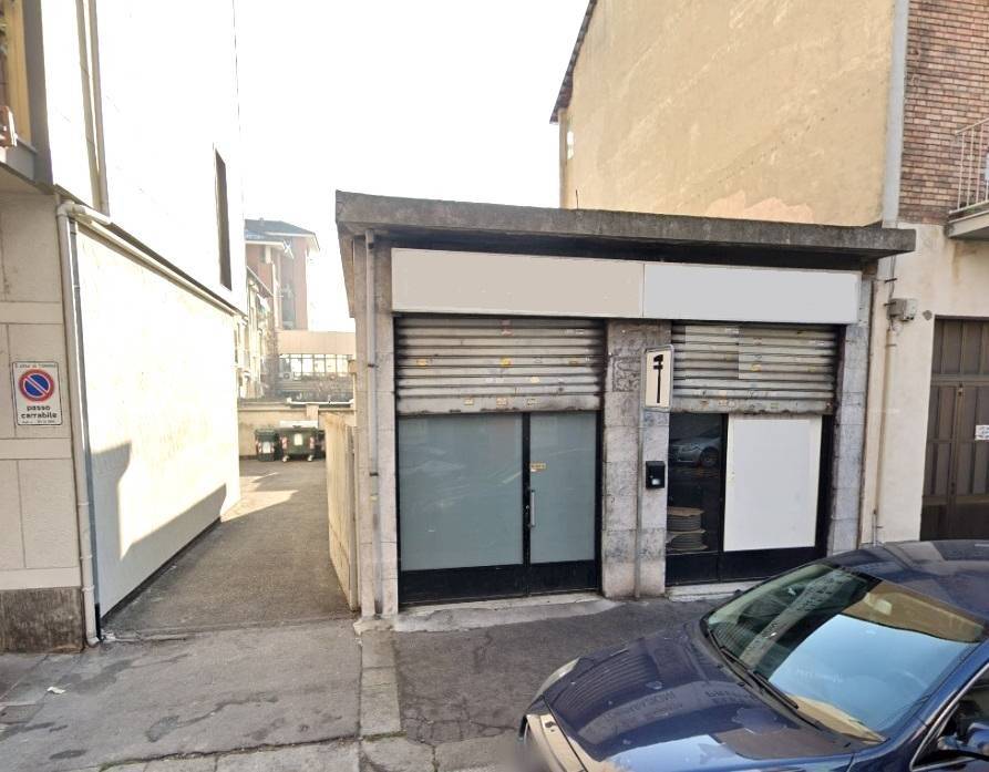 negozio in vendita a Torino in zona Parella