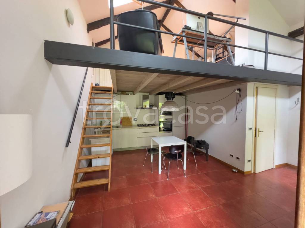 negozio in vendita a Torino in zona Aurora