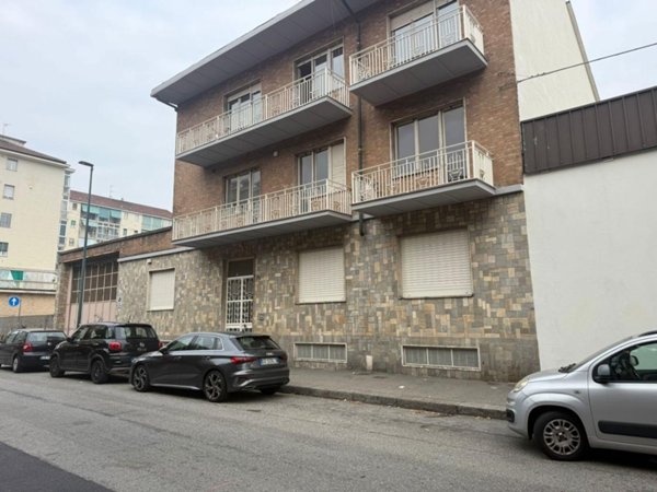 appartamento in vendita a Torino in zona Borgata Vittoria
