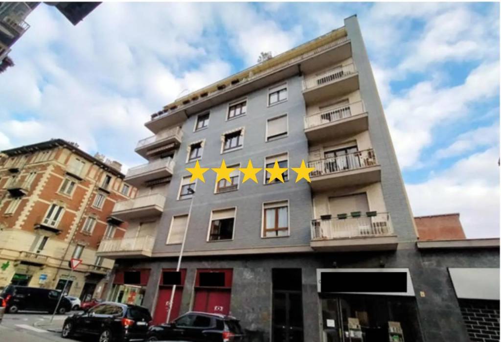 appartamento in vendita a Torino in zona San Salvario