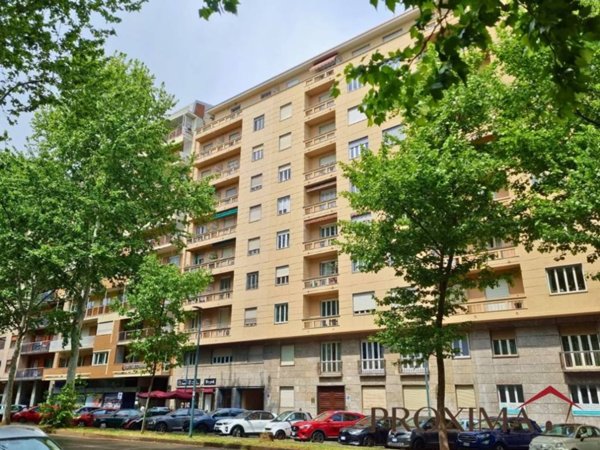 appartamento in vendita a Torino in zona Cit Turin