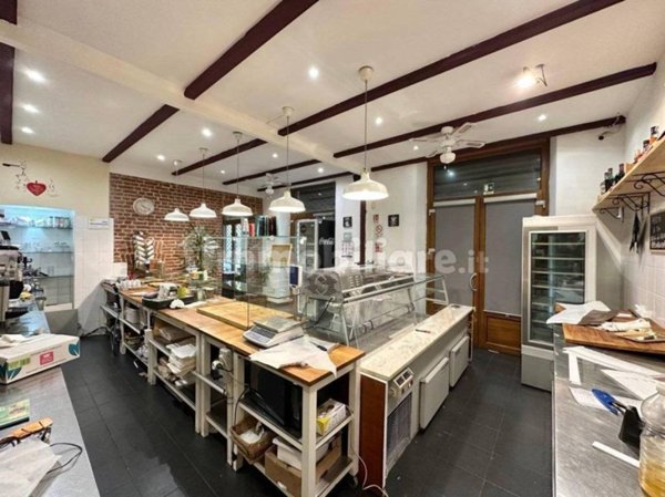 negozio in vendita a Torino in zona San Donato