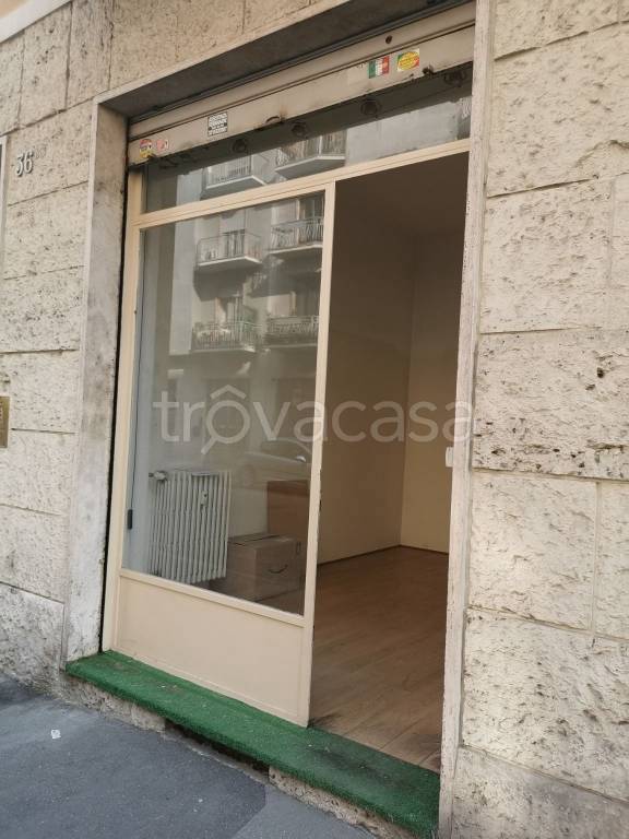 negozio in vendita a Torino in zona Vanchiglia