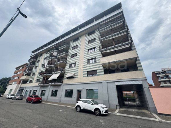 appartamento in vendita a Torino in zona Parella