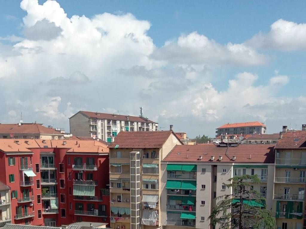 appartamento in vendita a Torino in zona Lingotto