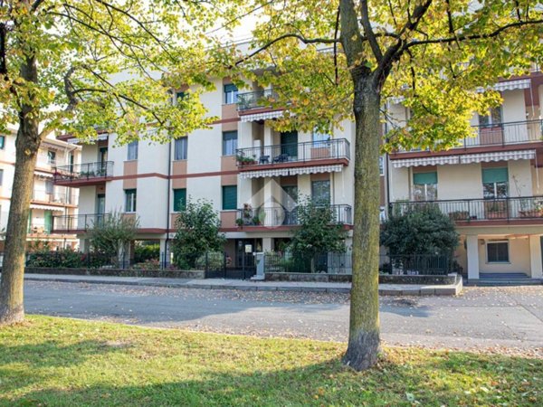 appartamento in vendita a Torino in zona Parella