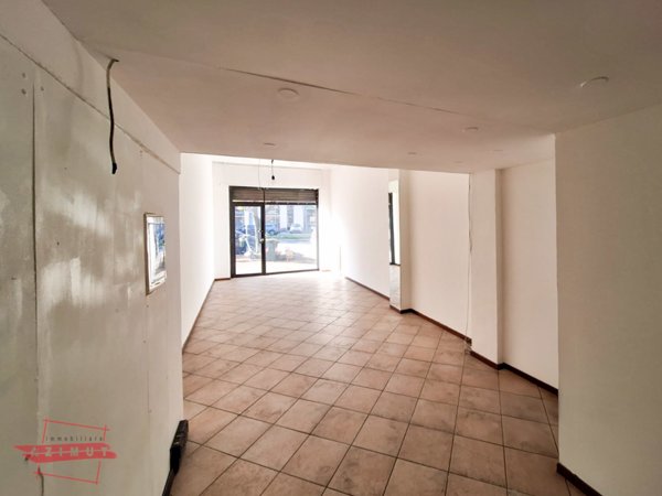 locale commerciale in vendita a Torino
