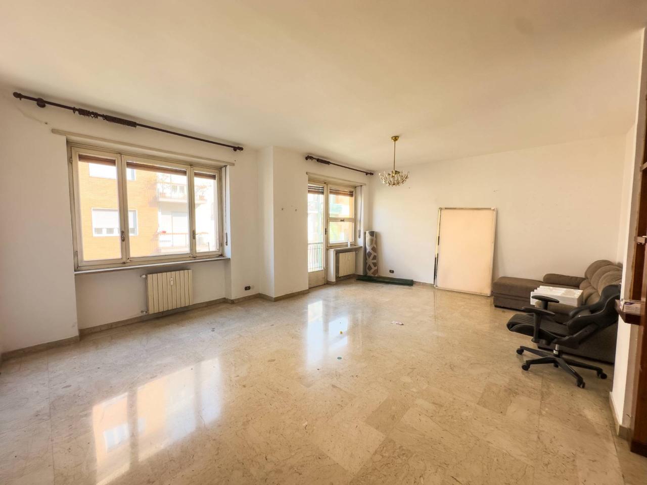 appartamento in vendita a Torino in zona Parella