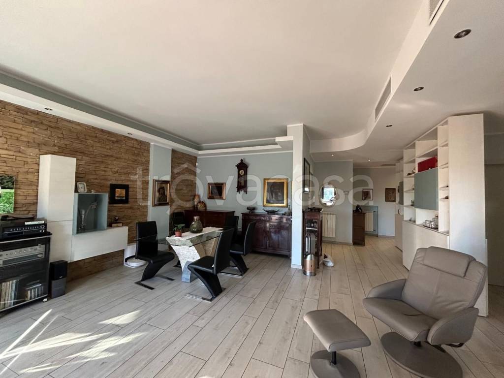 appartamento in vendita a Torino in zona Pozzo Strada