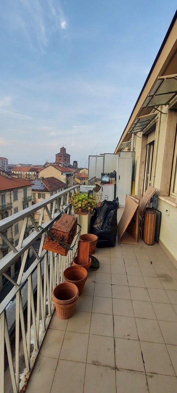 appartamento in vendita a Torino in zona Borgata Vittoria