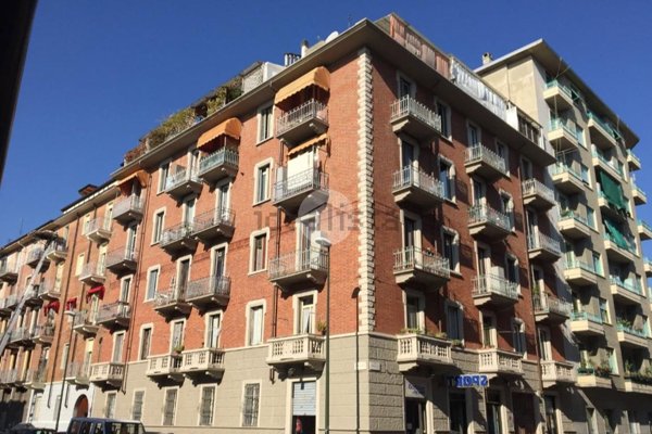 appartamento in vendita a Torino in zona Borgo San Paolo