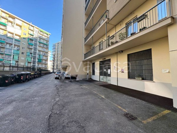 locale commerciale in vendita a Torino in zona Campidoglio