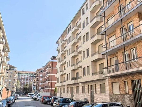 appartamento in vendita a Torino in zona Borgata Vittoria