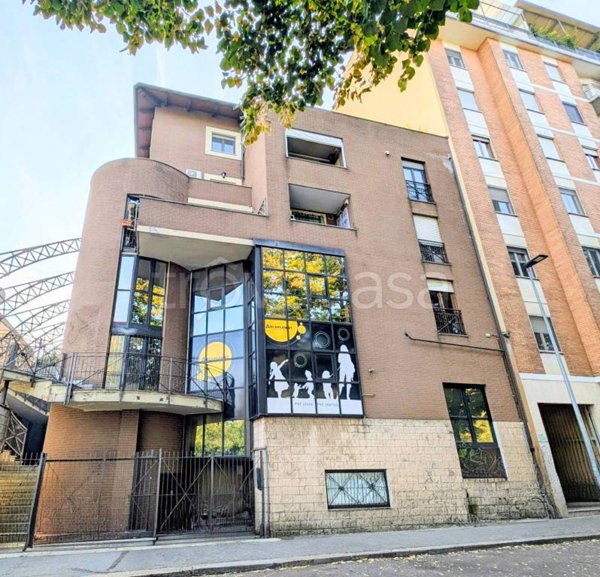 negozio in vendita a Torino in zona Aurora