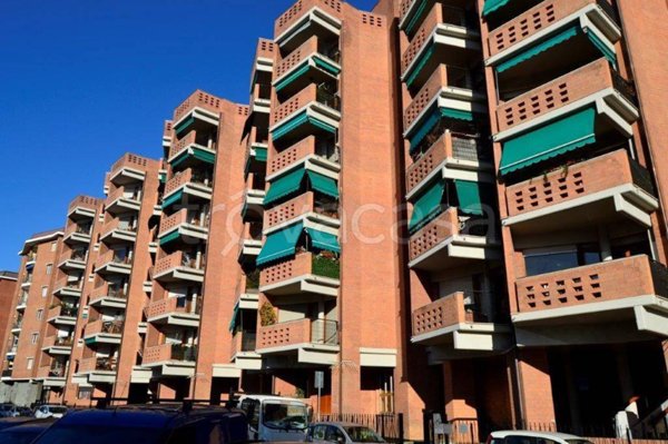 appartamento in vendita a Torino in zona Millefonti