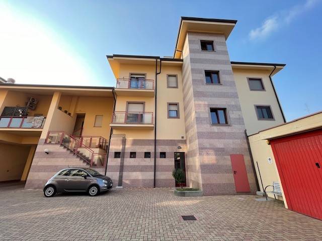 appartamento in vendita a Torino in zona Falchera