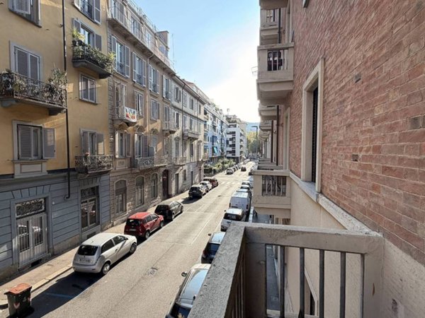 appartamento in vendita a Torino in zona San Salvario