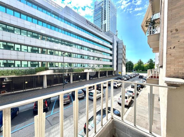 appartamento in vendita a Torino in zona Cit Turin