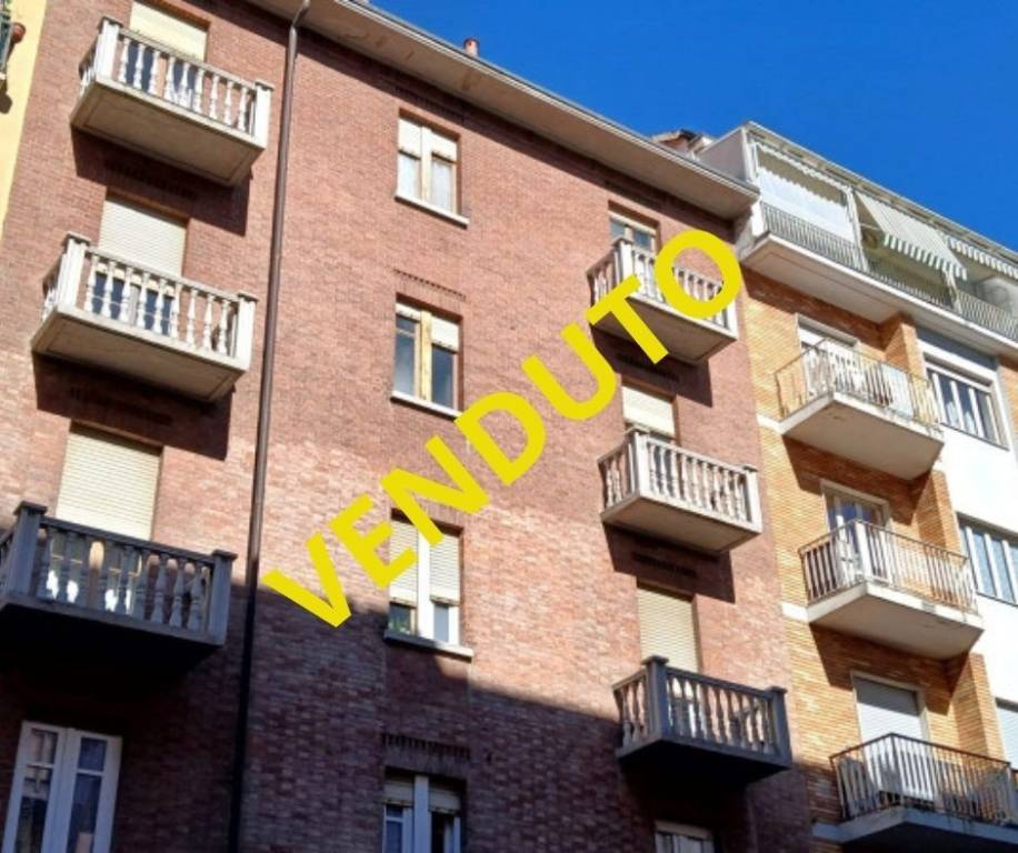 appartamento in vendita a Torino in zona Parella