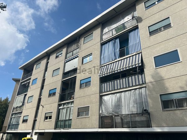 appartamento in vendita a Torino in zona Falchera