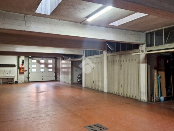 casa indipendente in vendita a Torino in zona Rosa