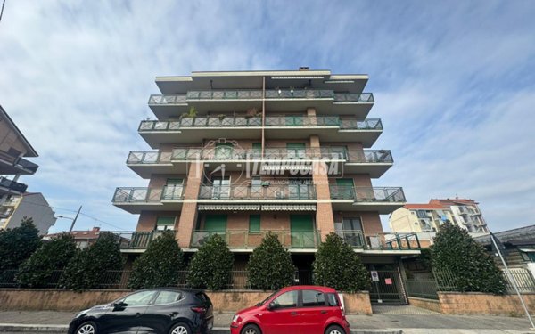 appartamento in vendita a Torino in zona Borgata Vittoria