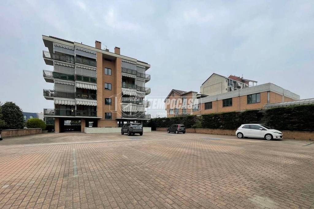 appartamento in vendita a Torino in zona Borgata Vittoria
