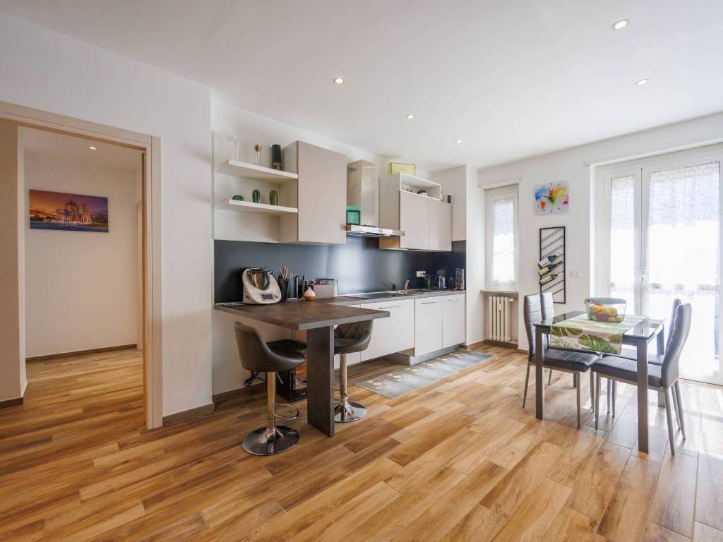 appartamento in vendita a Torino in zona San Salvario