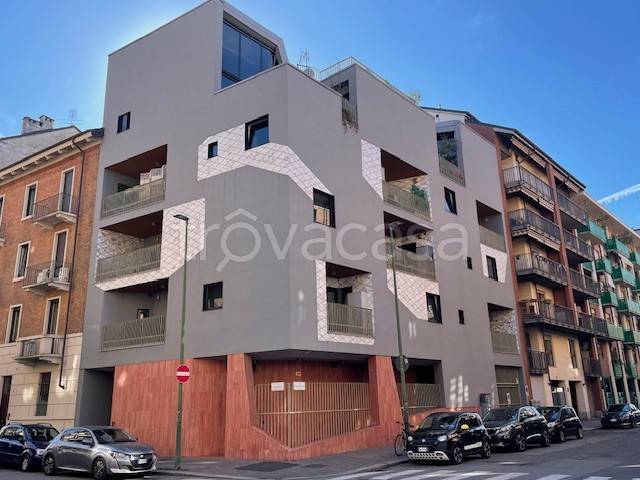 appartamento in vendita a Torino in zona Cenisia