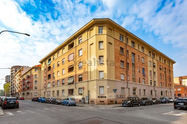 appartamento in vendita a Torino in zona Pozzo Strada