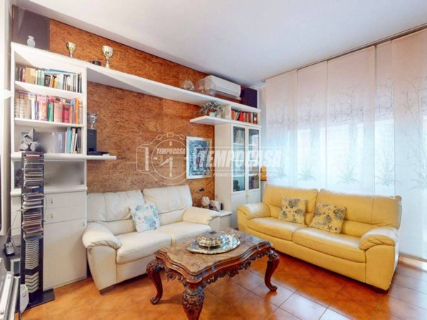 appartamento in vendita a Torino in zona Mirafiori Nord