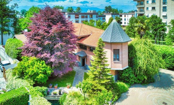 casa indipendente in vendita a Torino in zona Parella