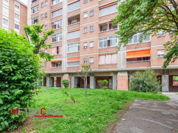 appartamento in vendita a Torino in zona Mirafiori Sud