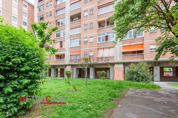 appartamento in vendita a Torino in zona Mirafiori Sud