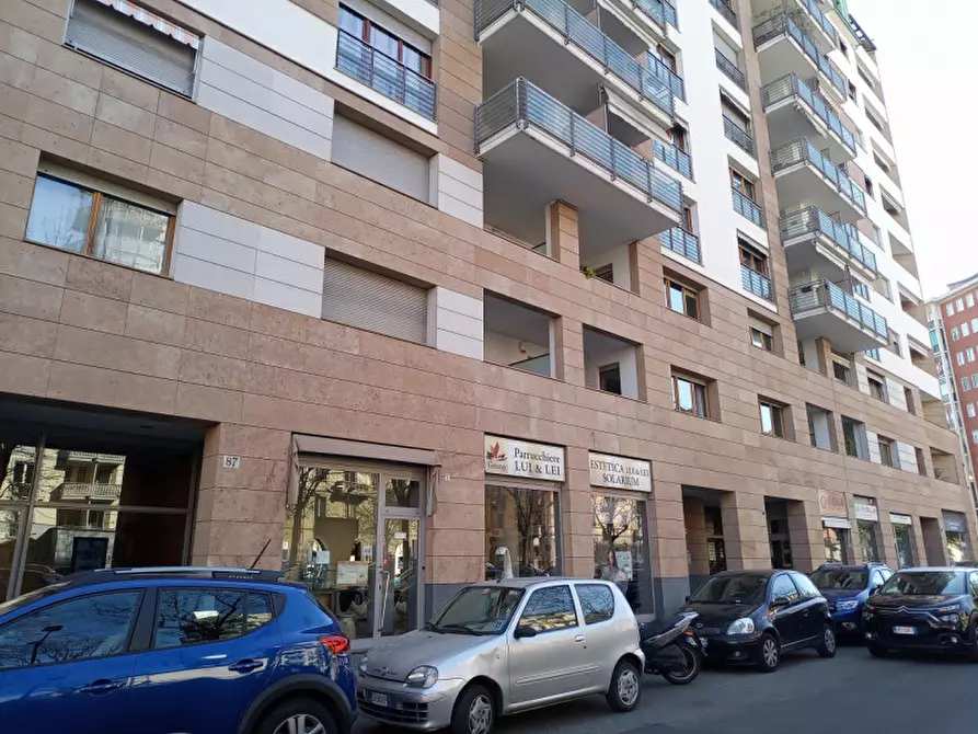 negozio in vendita a Torino in zona Cit Turin