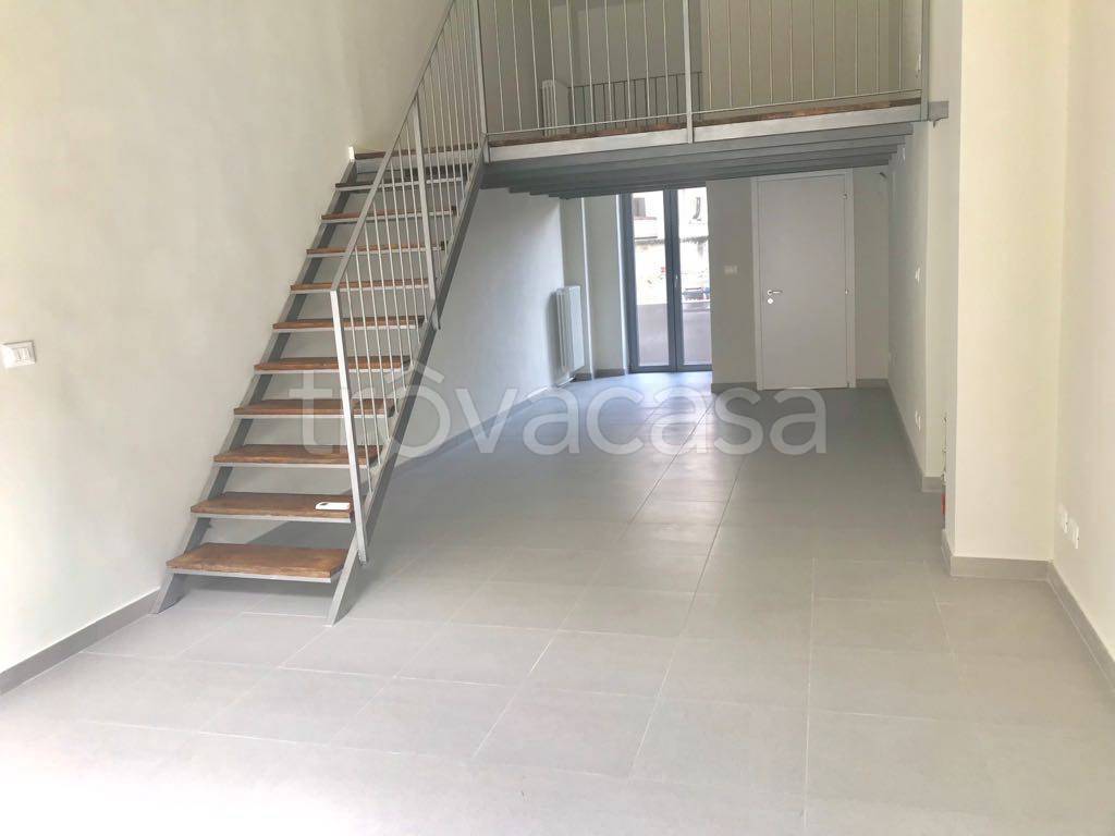 negozio in vendita a Torino in zona Rebaudengo