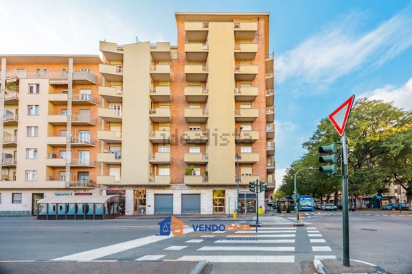 appartamento in vendita a Torino in zona Santa Rita