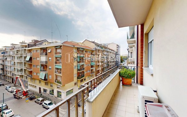 appartamento in vendita a Torino in zona Santa Rita