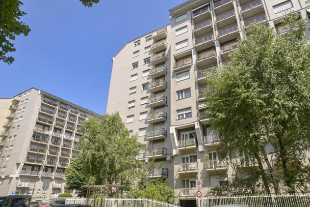 ufficio in vendita a Torino in zona Pozzo Strada