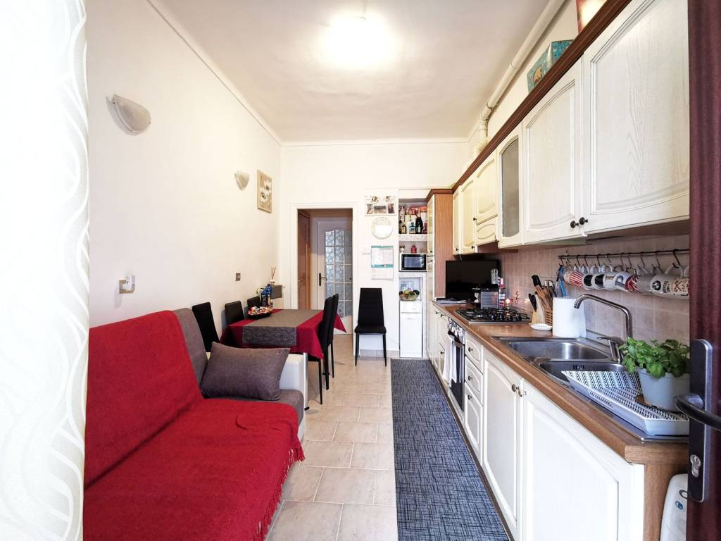 appartamento in vendita a Torino in zona Cit Turin