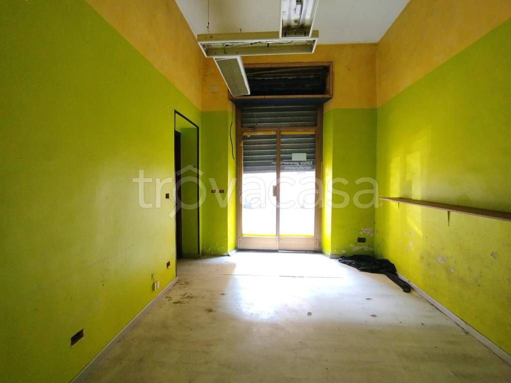 negozio in vendita a Torino in zona Campidoglio