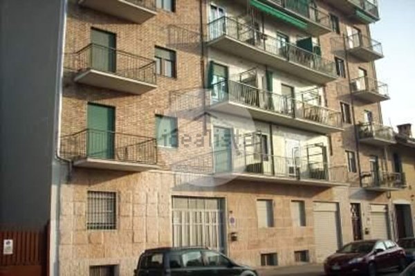 appartamento in vendita a Torino in zona Lingotto