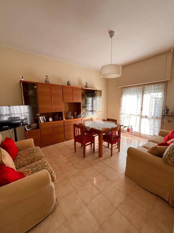 appartamento in vendita a Torino in zona Vallette