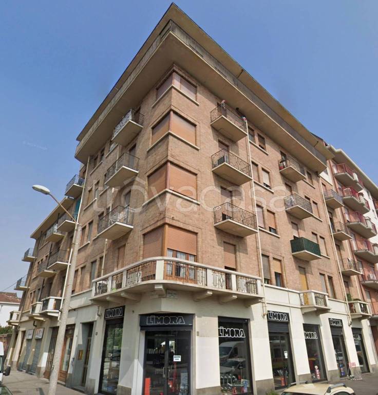 appartamento in vendita a Torino in zona Lingotto