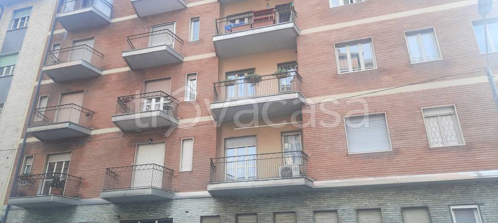 appartamento in vendita a Torino in zona Mirafiori Nord