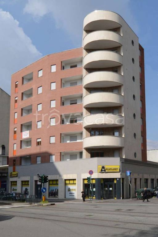 appartamento in vendita a Torino in zona Aurora