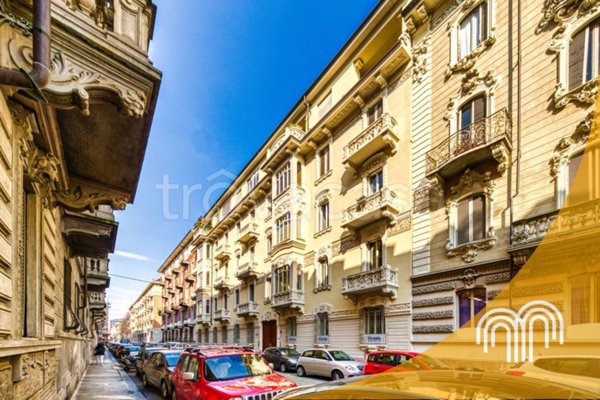 appartamento in vendita a Torino in zona Cit Turin
