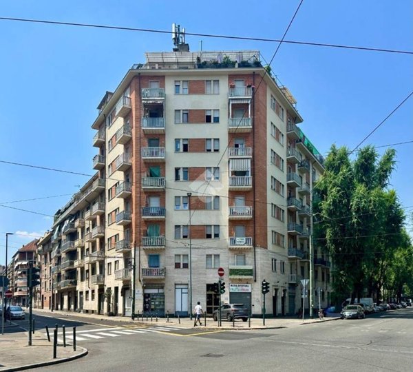 appartamento in vendita a Torino in zona Borgata Vittoria