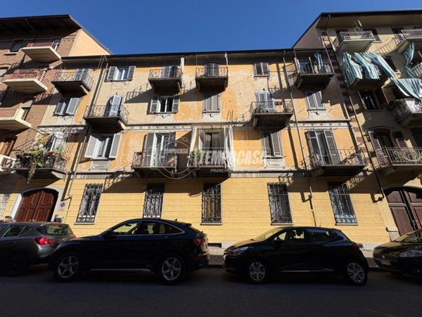 appartamento in vendita a Torino in zona Borgo San Paolo