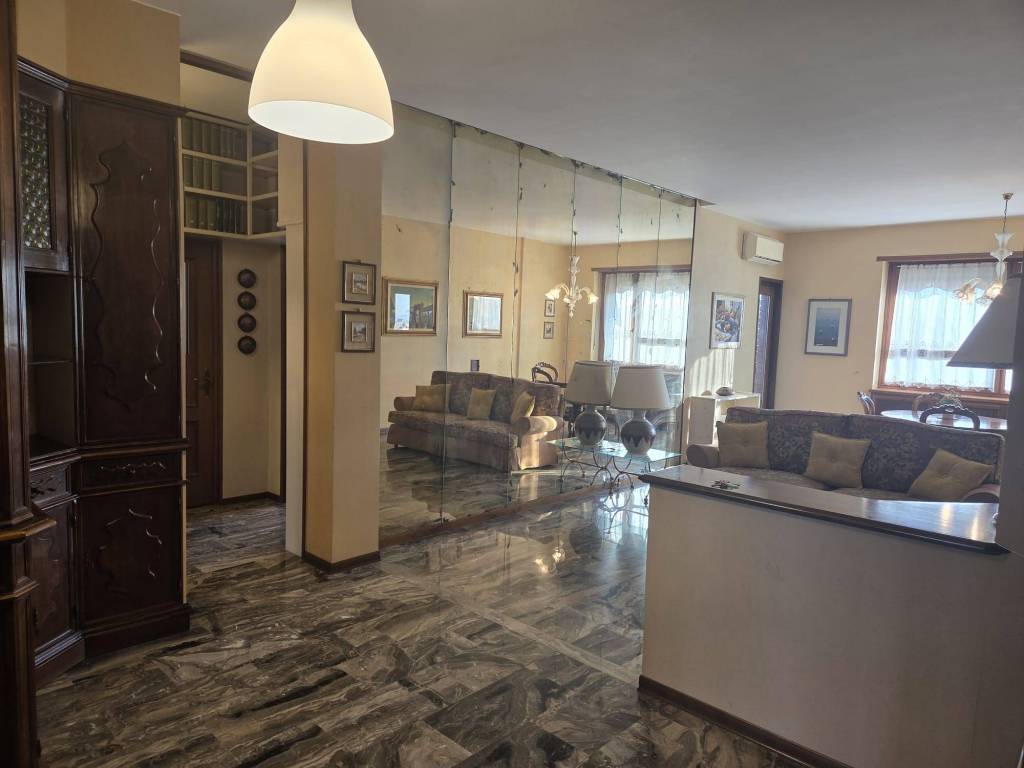 appartamento in vendita a Torino in zona Millefonti